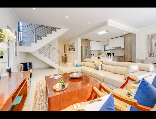 3 BEDROOM HOUSE FOR SALE IN BRYANSTON